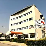 Donizetti Hotel 3*