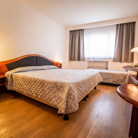 Hotel Donizetti 3*